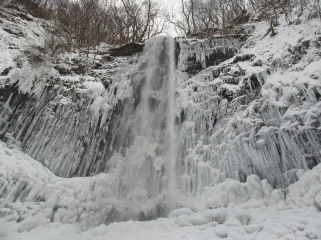 氷瀑の玉簾の滝のライトアップについて(日程変更のお知らせ)