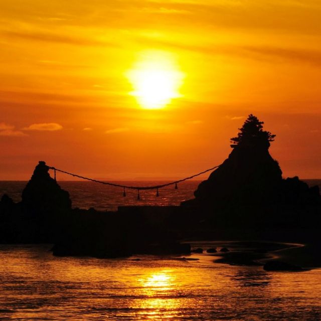 【5月・8月限定】出羽二見の夕陽を眺めよう！