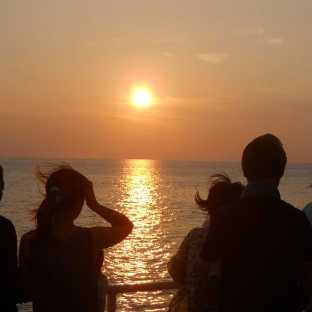 海上から日本海の夕陽を堪能しよう！
