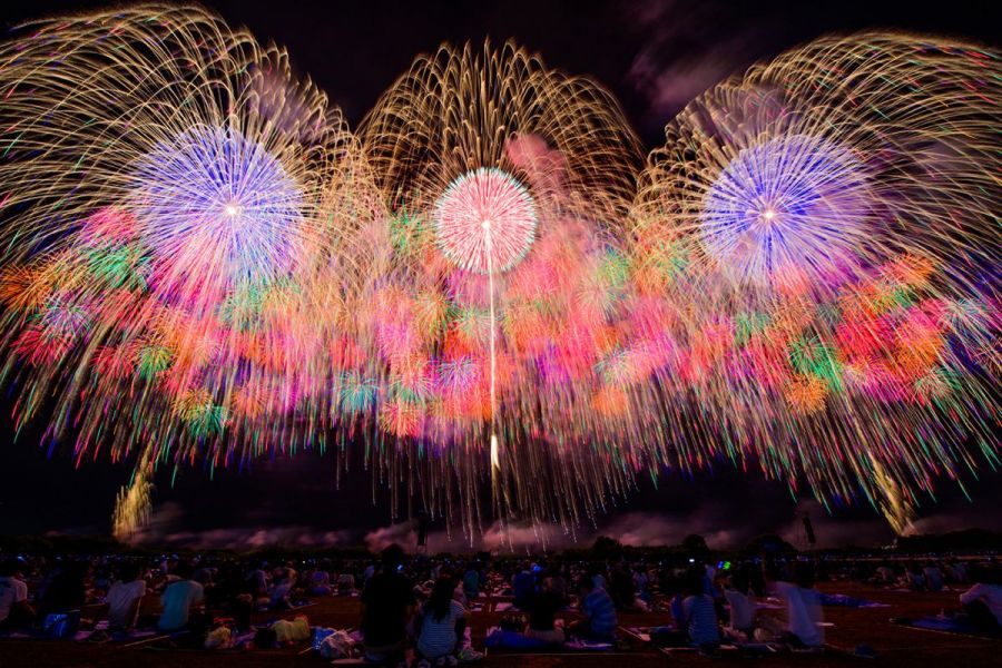 酒田の花火 全国二尺玉花火競技大会｜イベント｜酒田さんぽ - 山形県