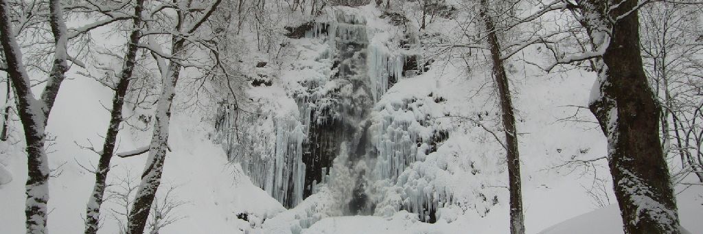 冬　玉簾の滝