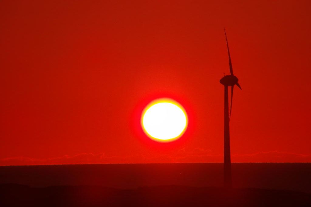 日本海に沈む夕日